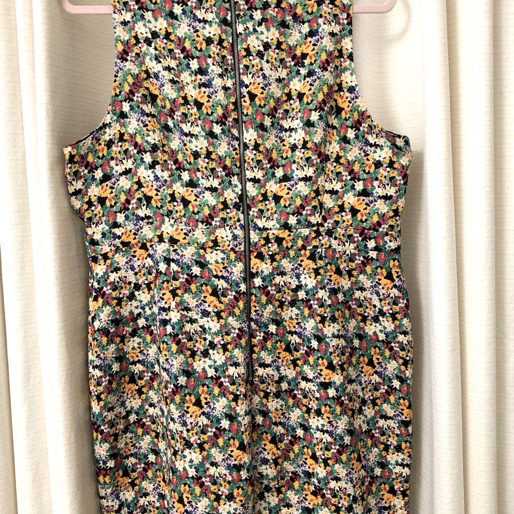 Above knee length dress. Size 16. Brand new dress, never been used before.